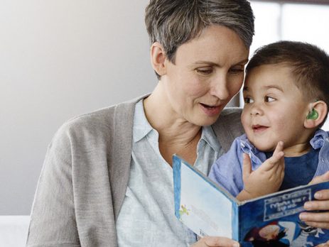 Η έκθεση στη νικοτίνη πριν και μετά τη γέννα, μπορεί να δημιουργήσει προβλήματα ακοής στα παιδιά